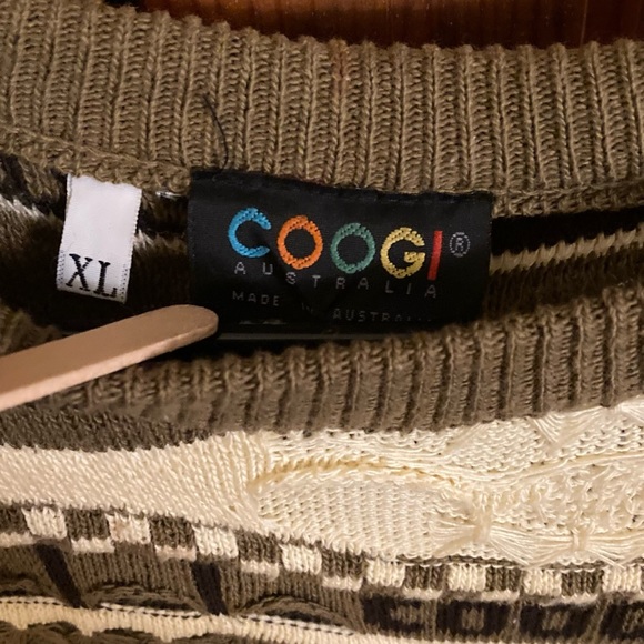 Rare Coogi knitted shirt & matching hat - Picture 4 of 5